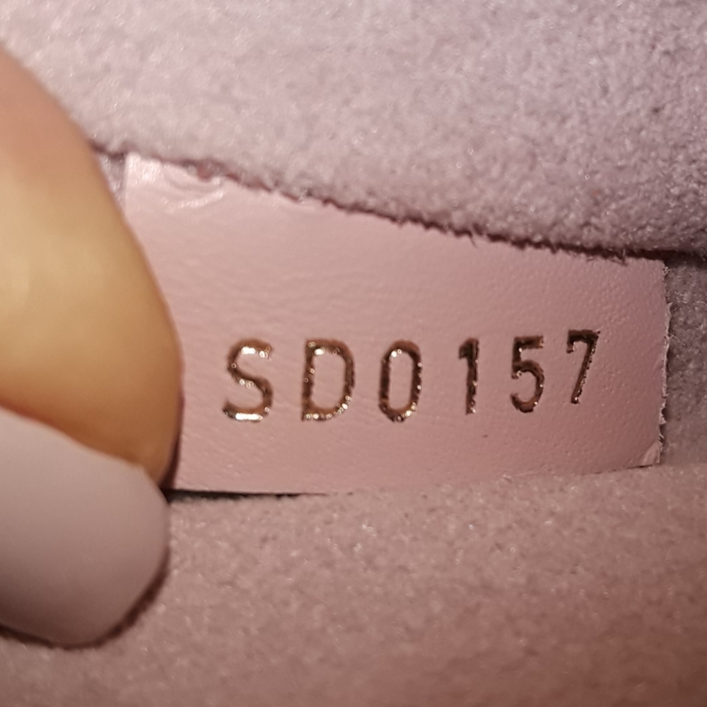 Louis Vuitton Neonoe Rose - Picture 7 of 8